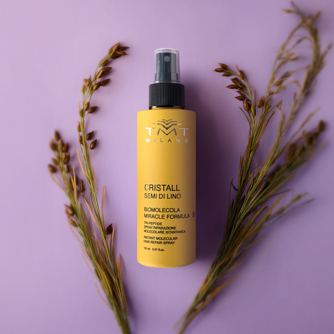 Prodotto Tmt Spray riparazione con sfondo neutro viola con a destra e sinistra la spiga di semi di lino 
